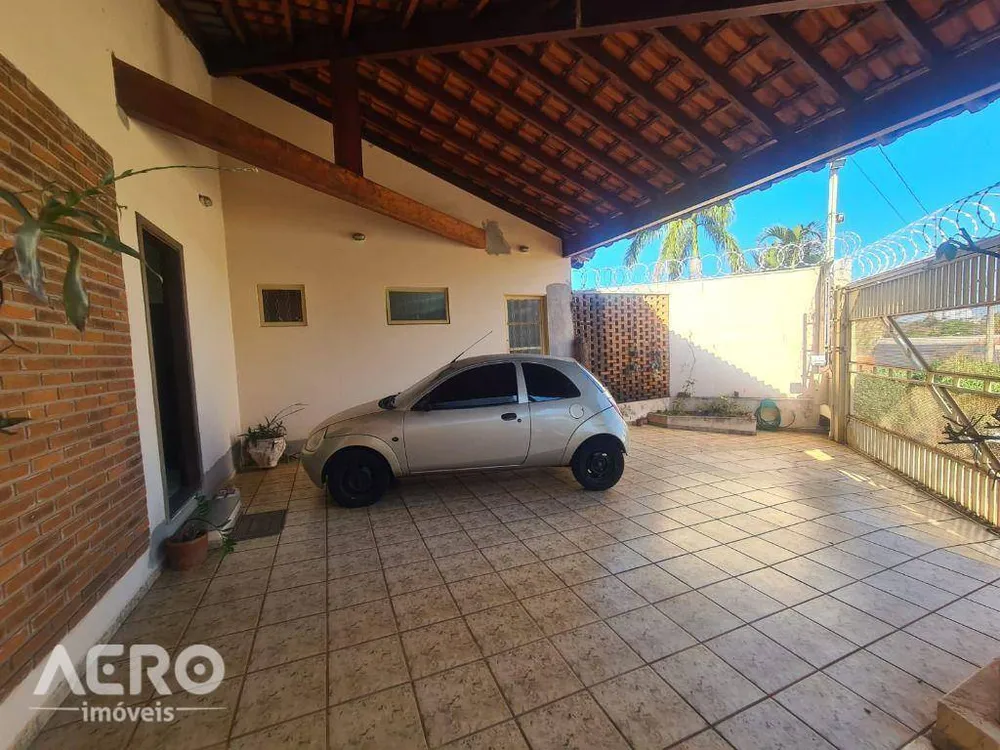 Casa, 3 quartos, 166 m² - Foto 1