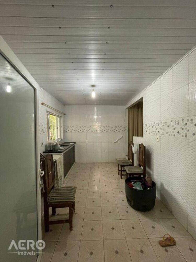 Casa, 2 quartos, 192 m² - Foto 2