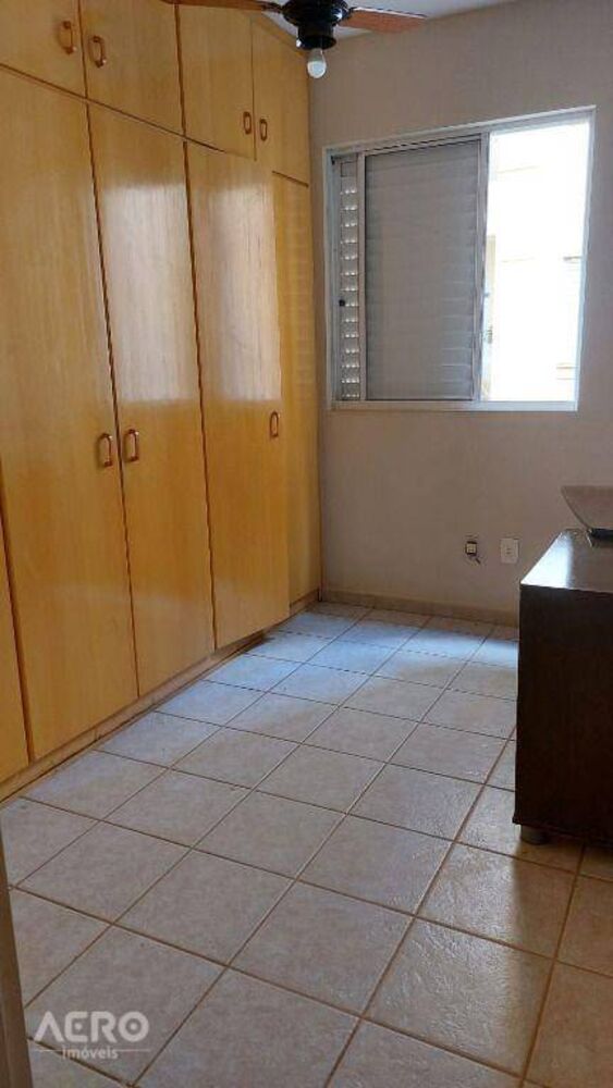 Apartamento à venda com 2 quartos, 52m² - Foto 15