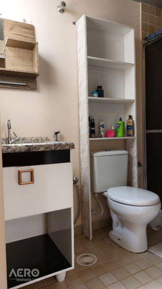Apartamento à venda com 2 quartos, 52m² - Foto 8