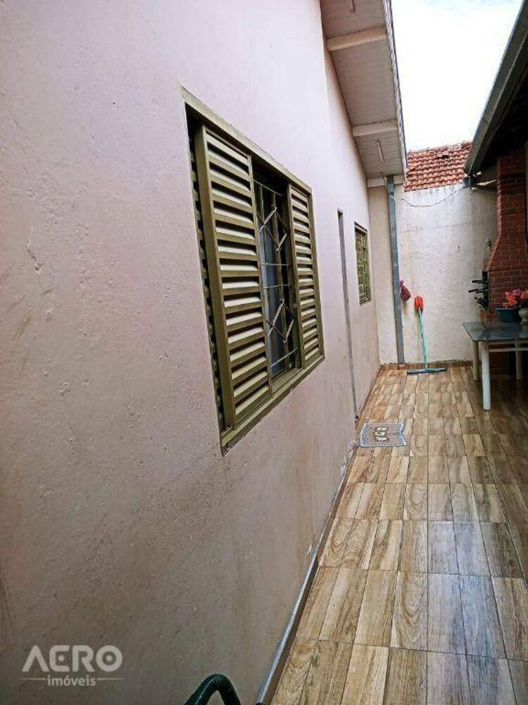 Casa à venda com 4 quartos, 175m² - Foto 11
