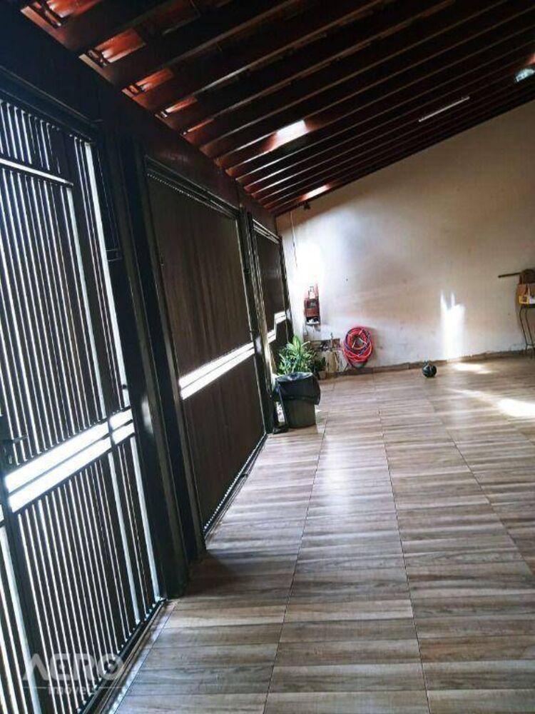 Casa à venda com 4 quartos, 175m² - Foto 5