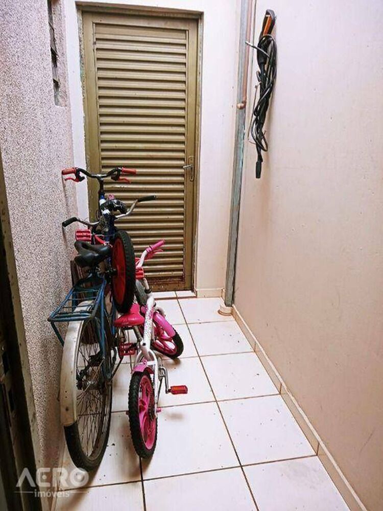 Casa à venda com 4 quartos, 175m² - Foto 22