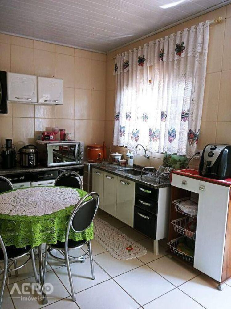 Casa à venda com 4 quartos, 175m² - Foto 28