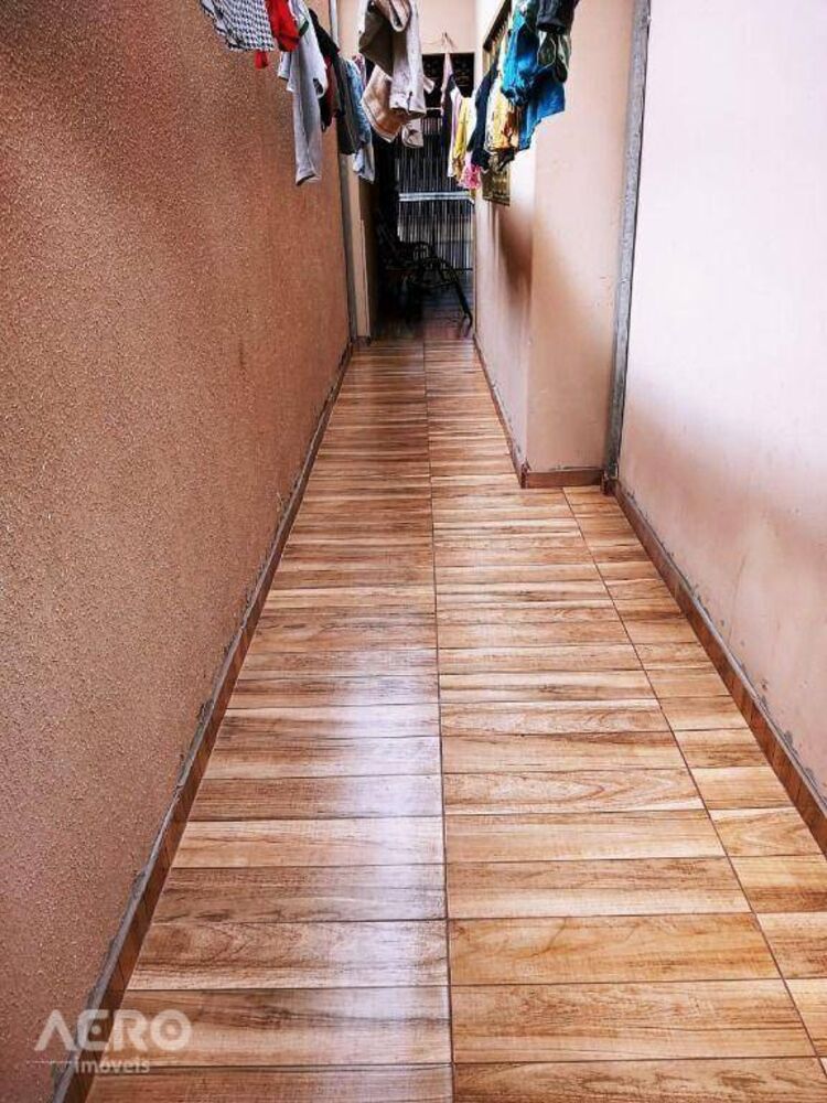 Casa à venda com 4 quartos, 175m² - Foto 10