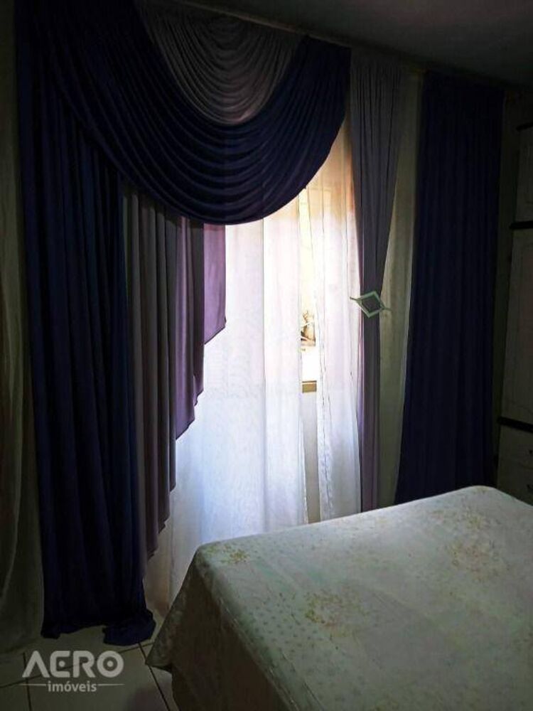 Casa à venda com 4 quartos, 175m² - Foto 29