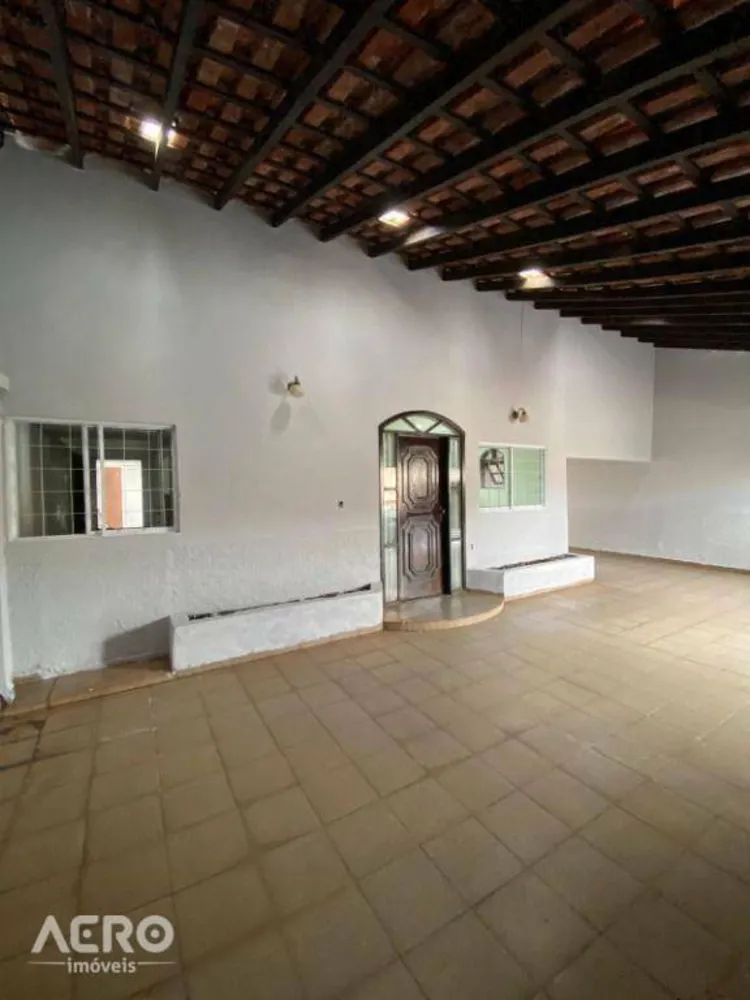 Casa, 3 quartos, 180 m² - Foto 1