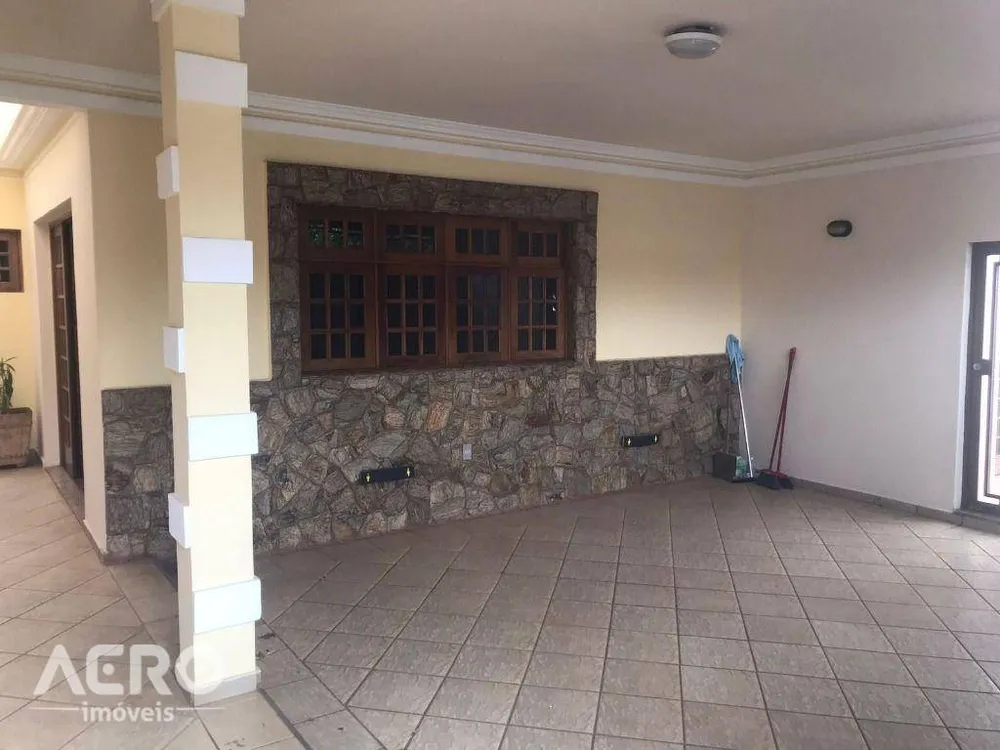 Casa, 3 quartos, 250 m² - Foto 3