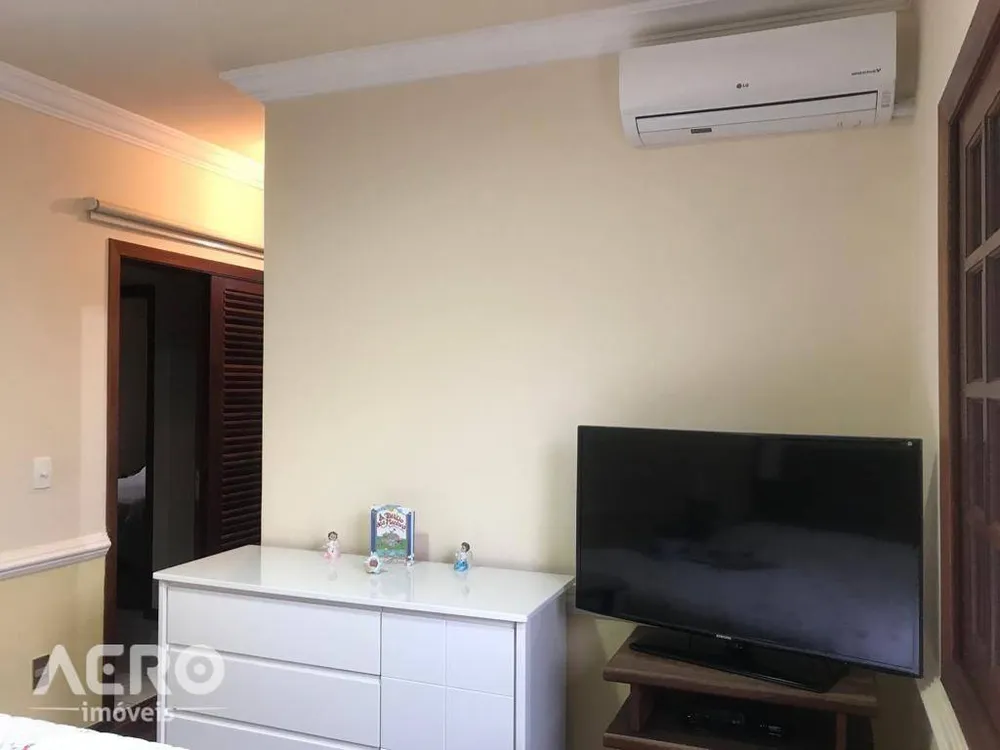 Casa, 3 quartos, 250 m² - Foto 8