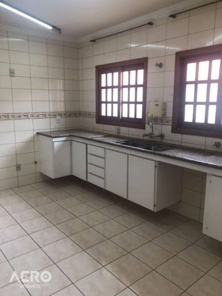 Casa, 3 quartos, 250 m² - Foto 4