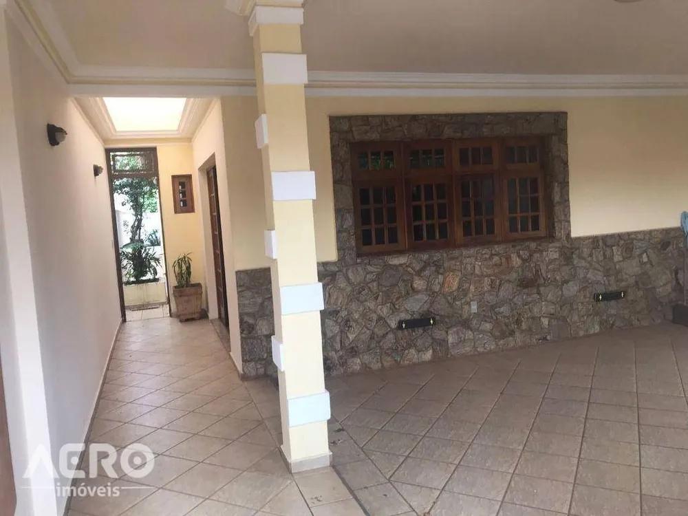 Casa, 3 quartos, 250 m² - Foto 2