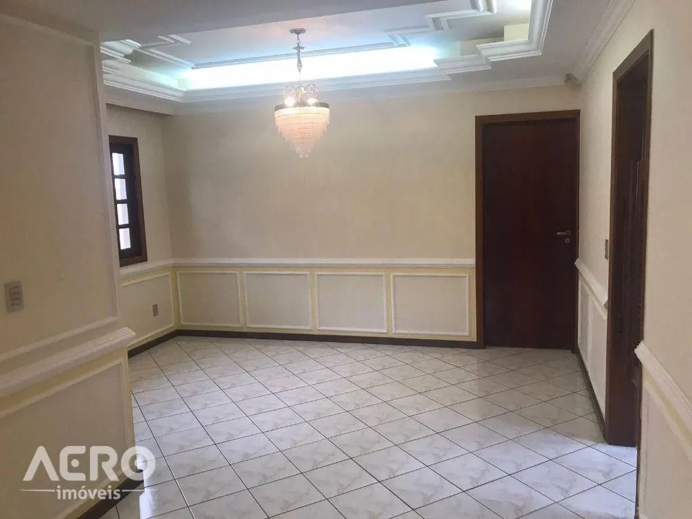 Casa, 3 quartos, 250 m² - Foto 6