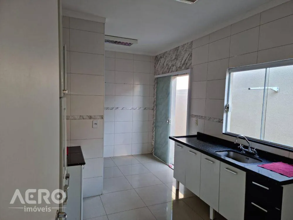 Casa, 3 quartos, 175 m² - Foto 4
