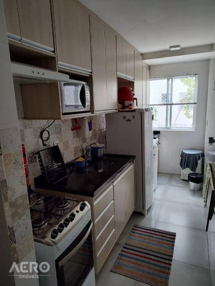 Apartamento à venda com 2 quartos, 50m² - Foto 3