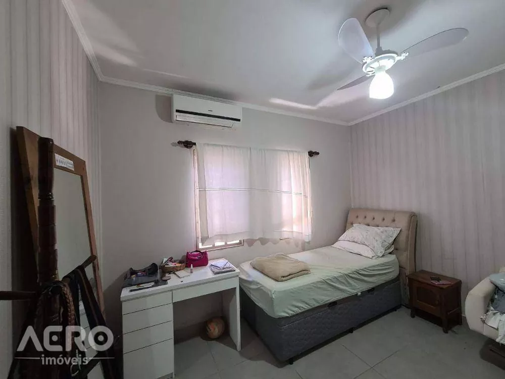 Casa à venda com 3 quartos, 150m² - Foto 2