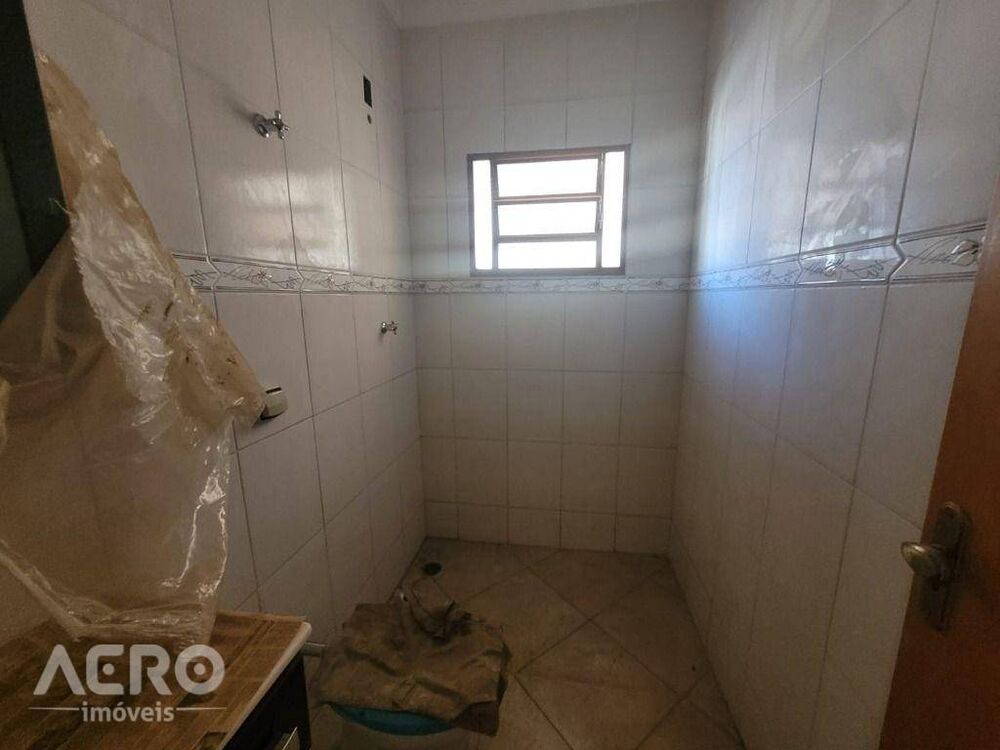 Casa à venda com 3 quartos, 133m² - Foto 14