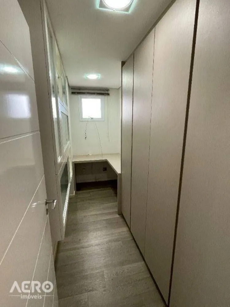 Apartamento, 3 quartos, 240 m² - Foto 8