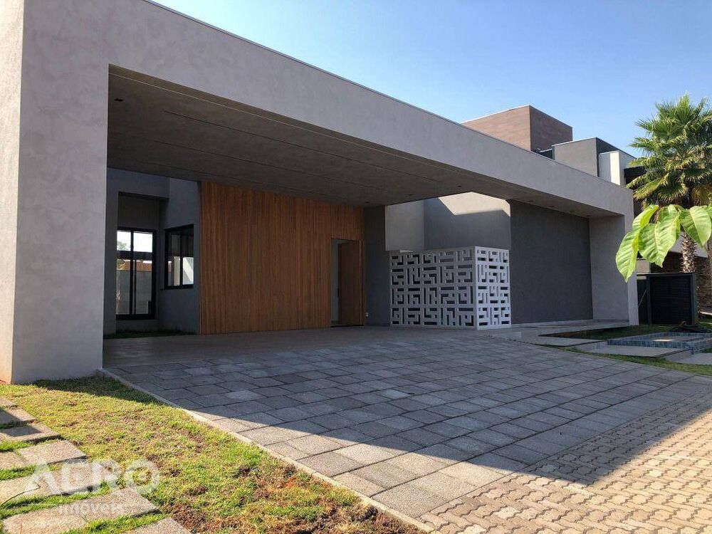 Casa de Condomínio à venda com 4 quartos, 389m² - Foto 2