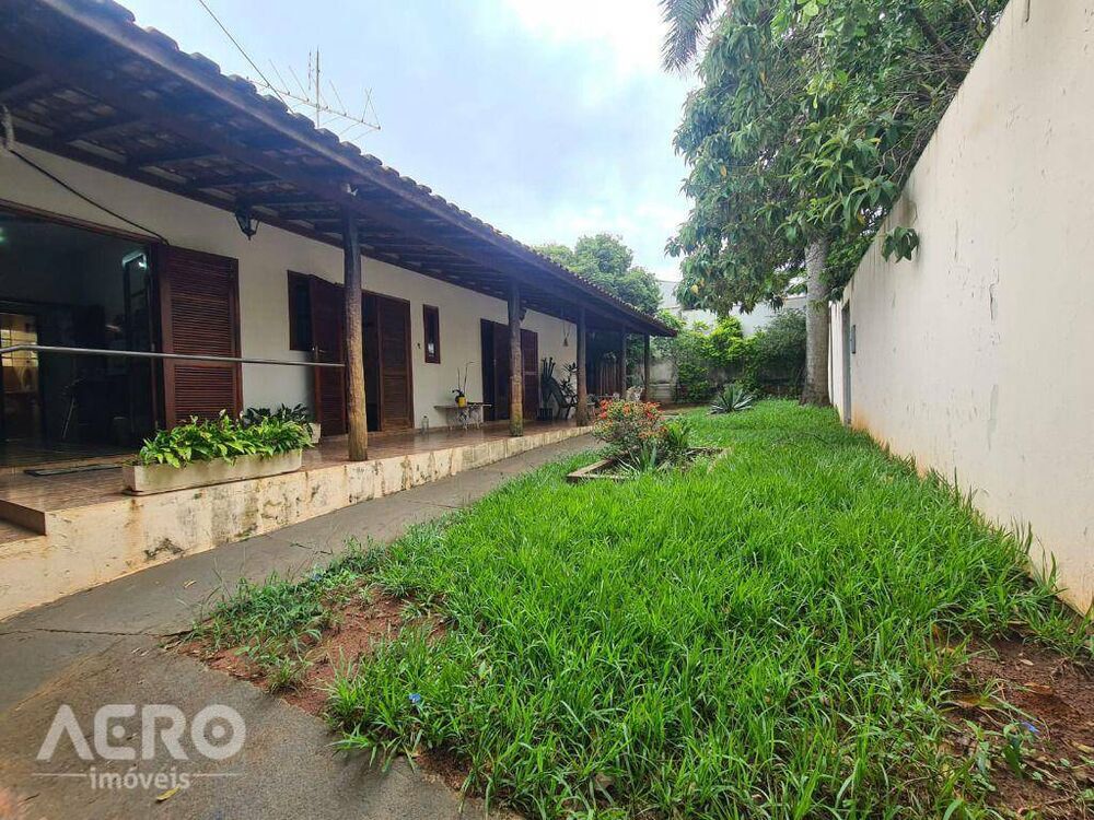 Casa, 3 quartos, 260 m² - Foto 13
