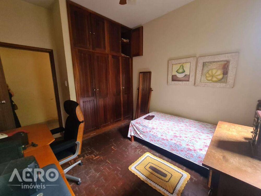Casa, 3 quartos, 260 m² - Foto 29