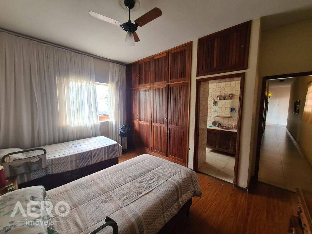 Casa, 3 quartos, 260 m² - Foto 27