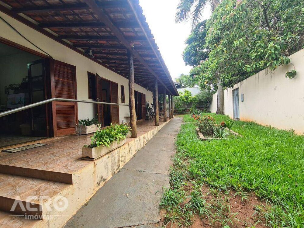 Casa, 3 quartos, 260 m² - Foto 11