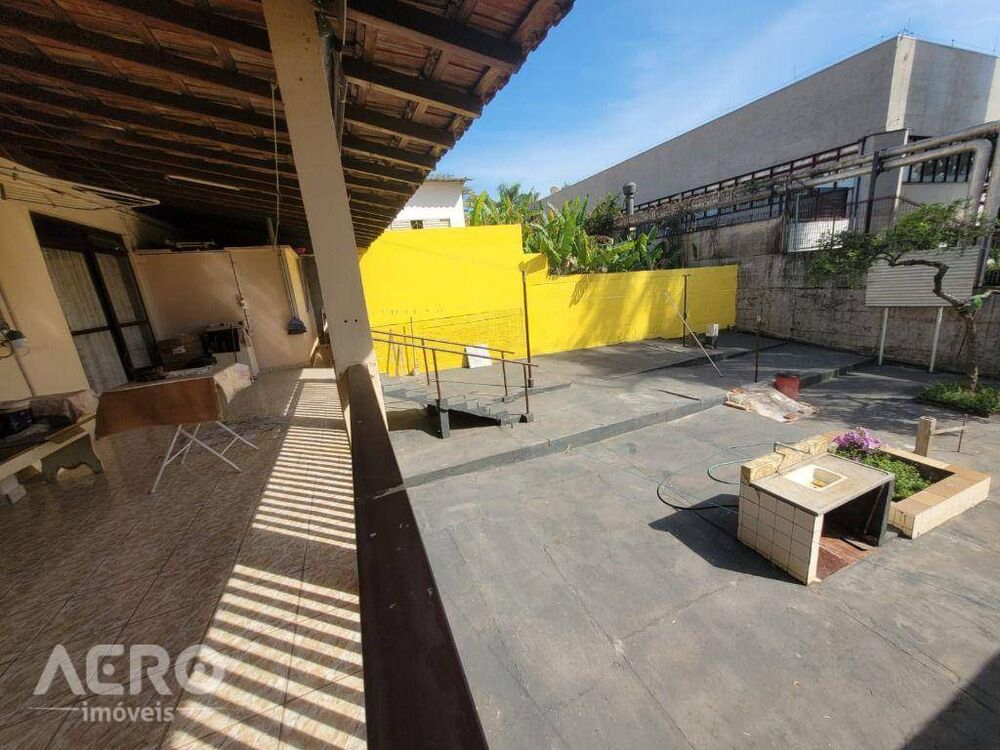 Casa, 3 quartos, 184 m² - Foto 3