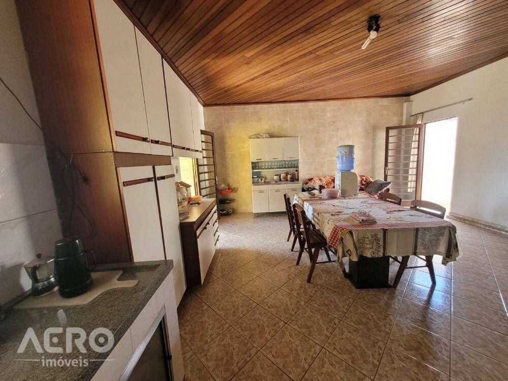 Casa, 3 quartos, 184 m² - Foto 19