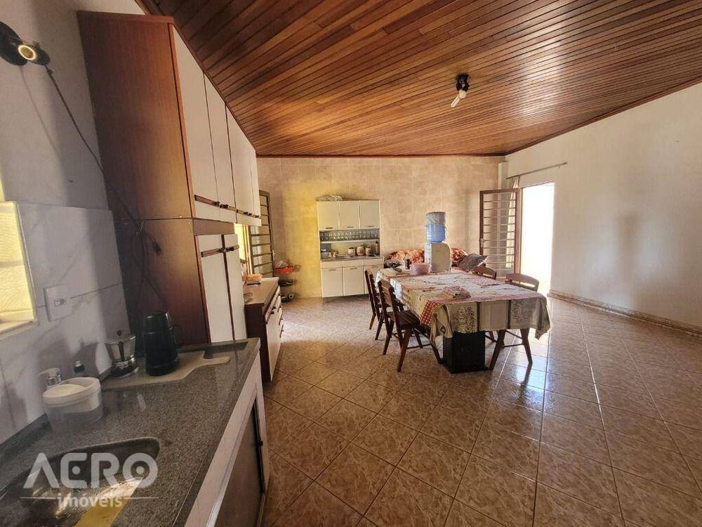Casa, 3 quartos, 184 m² - Foto 18