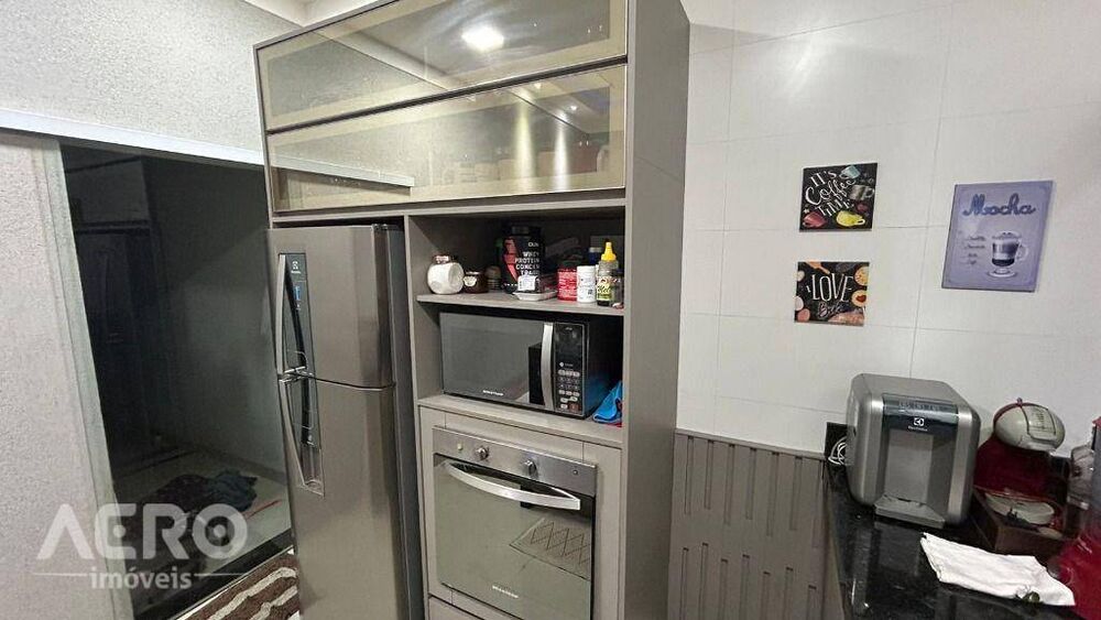 Casa à venda com 3 quartos, 120m² - Foto 12