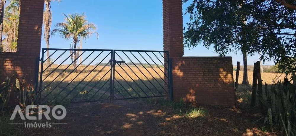 Sítio, 2 quartos, 28 hectares - Foto 12