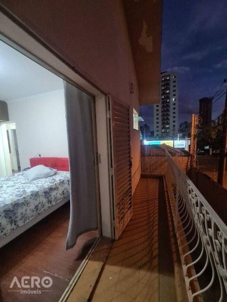 Casa à venda com 3 quartos, 210m² - Foto 16
