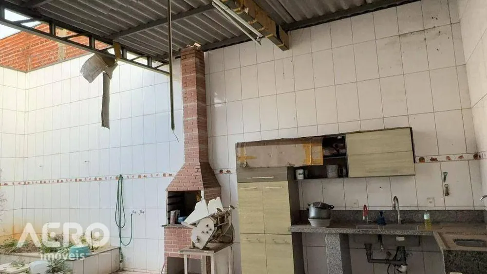 Casa, 7 quartos, 265 m² - Foto 4