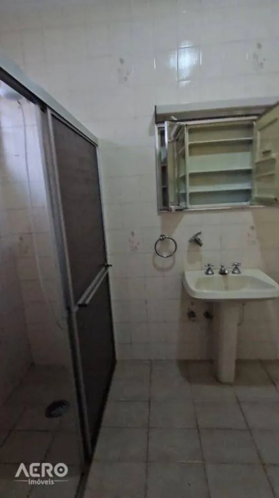 Casa, 3 quartos, 250 m² - Foto 3