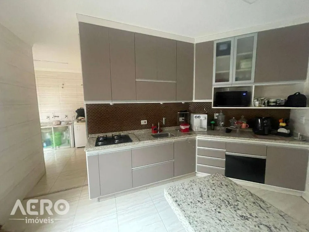 Casa, 3 quartos, 173 m² - Foto 3