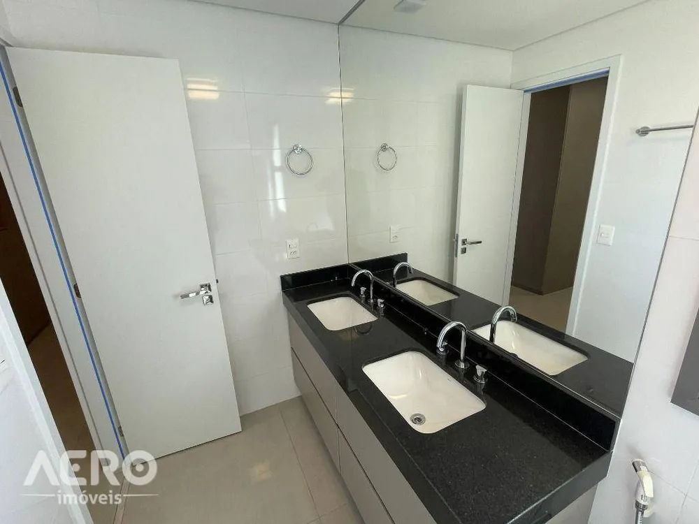 Apartamento, 3 quartos, 117 m² - Foto 2