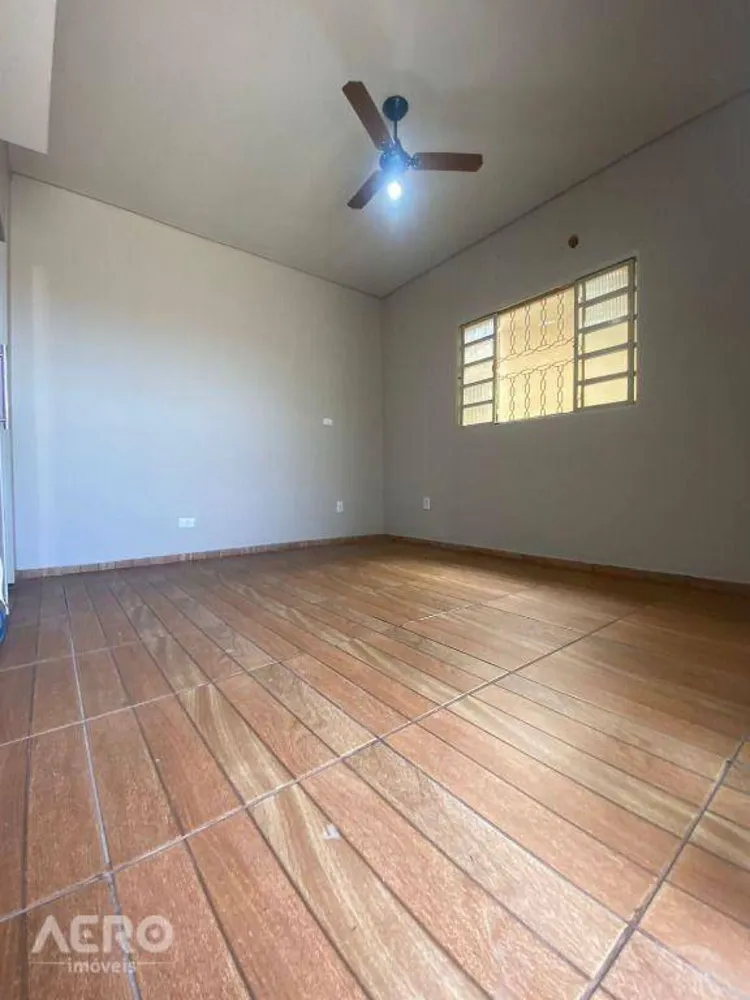 Casa, 3 quartos, 105 m² - Foto 2
