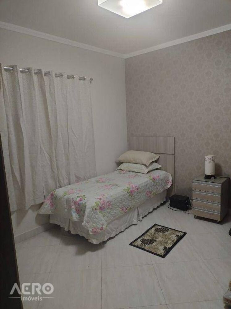 Casa à venda com 3 quartos, 170m² - Foto 14