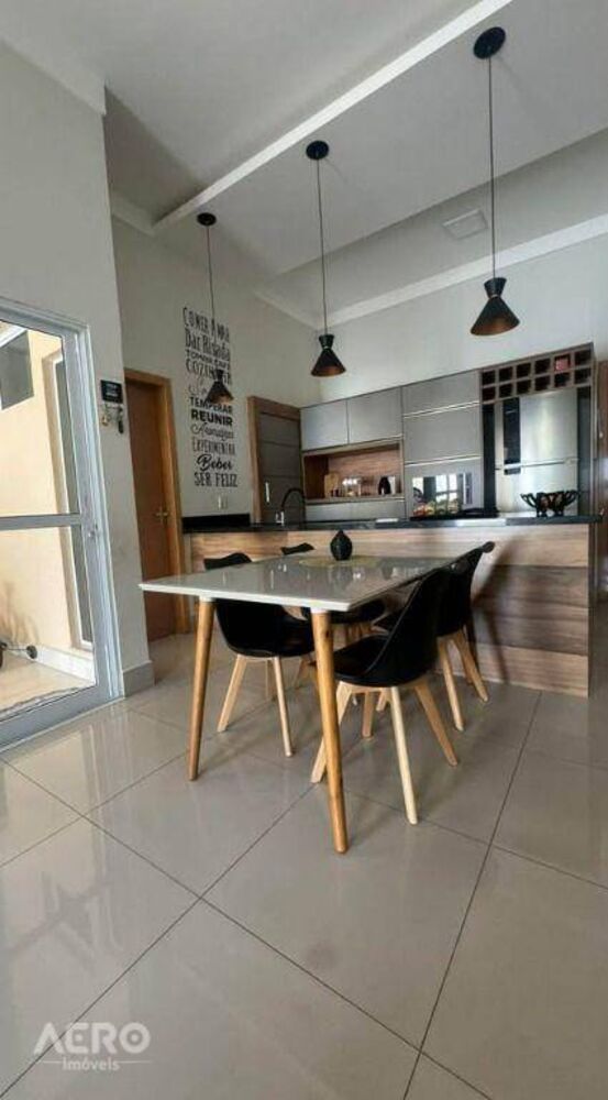 Casa à venda com 3 quartos, 119m² - Foto 10