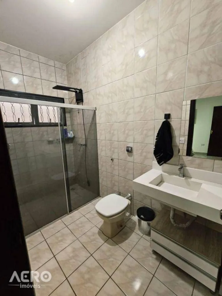Casa, 3 quartos, 258 m² - Foto 4