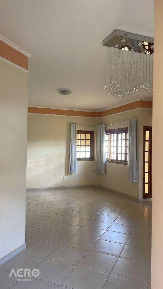 Casa, 3 quartos, 220 m² - Foto 9