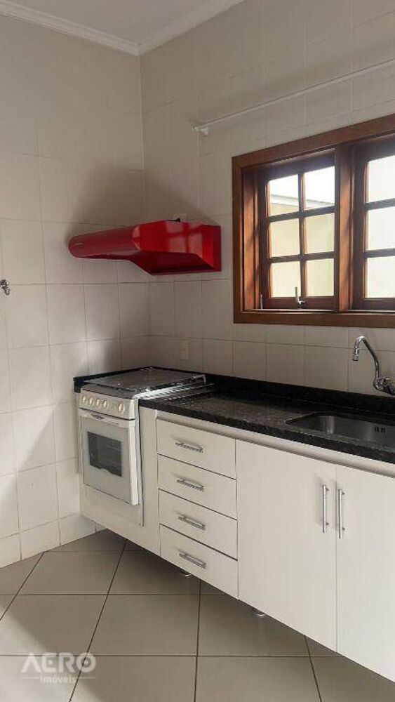 Casa, 3 quartos, 220 m² - Foto 2