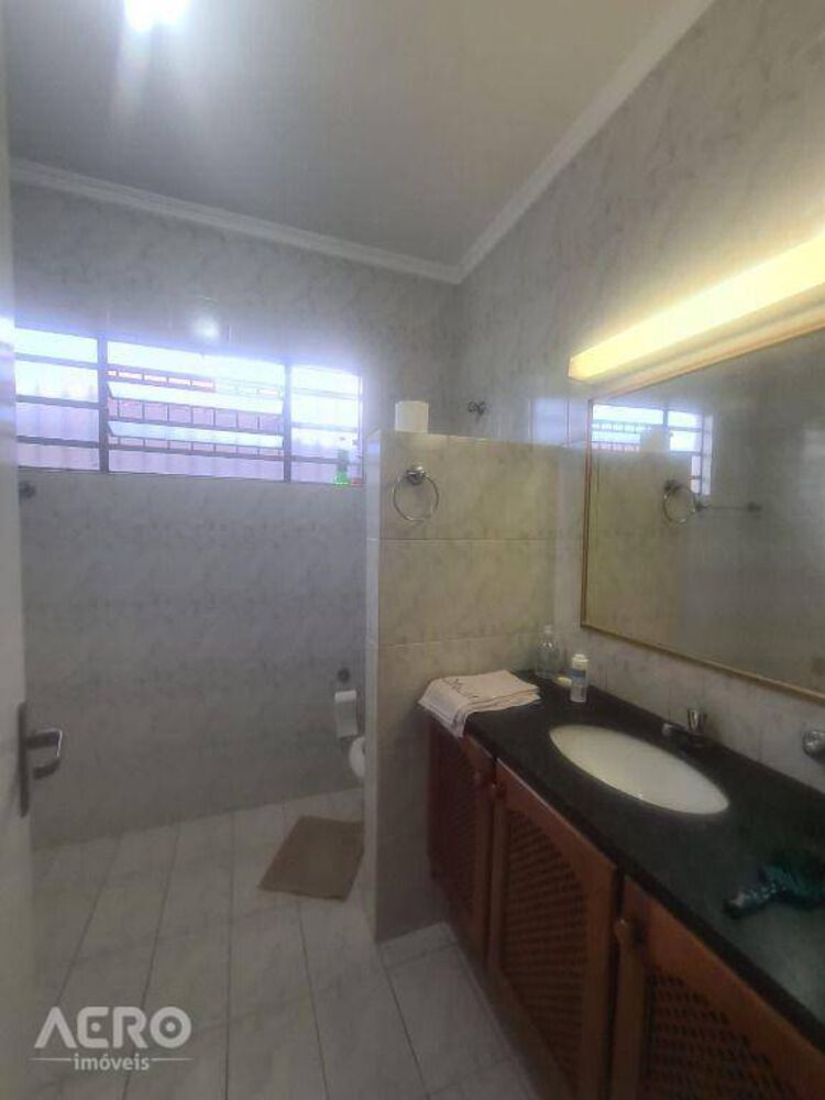 Casa, 4 quartos, 260 m² - Foto 7