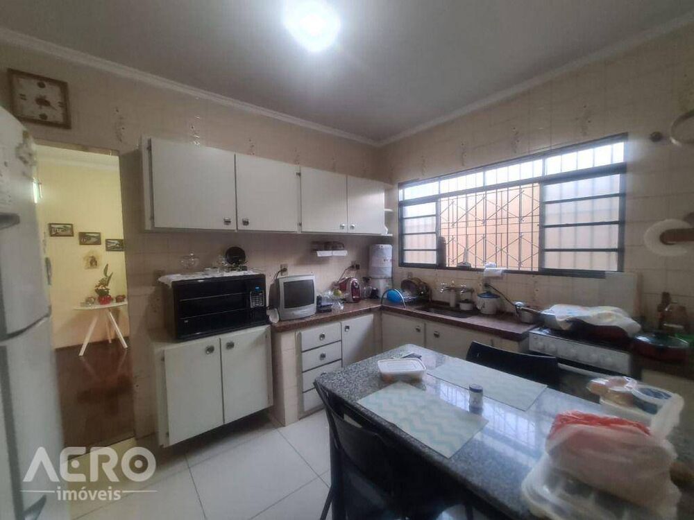 Casa, 4 quartos, 260 m² - Foto 20