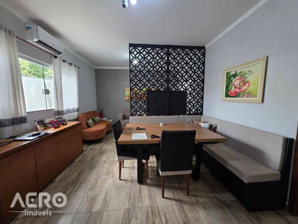 Casa, 3 quartos, 124 m² - Foto 1