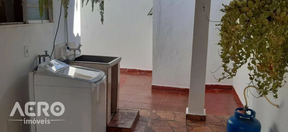 Casa, 3 quartos, 187 m² - Foto 1