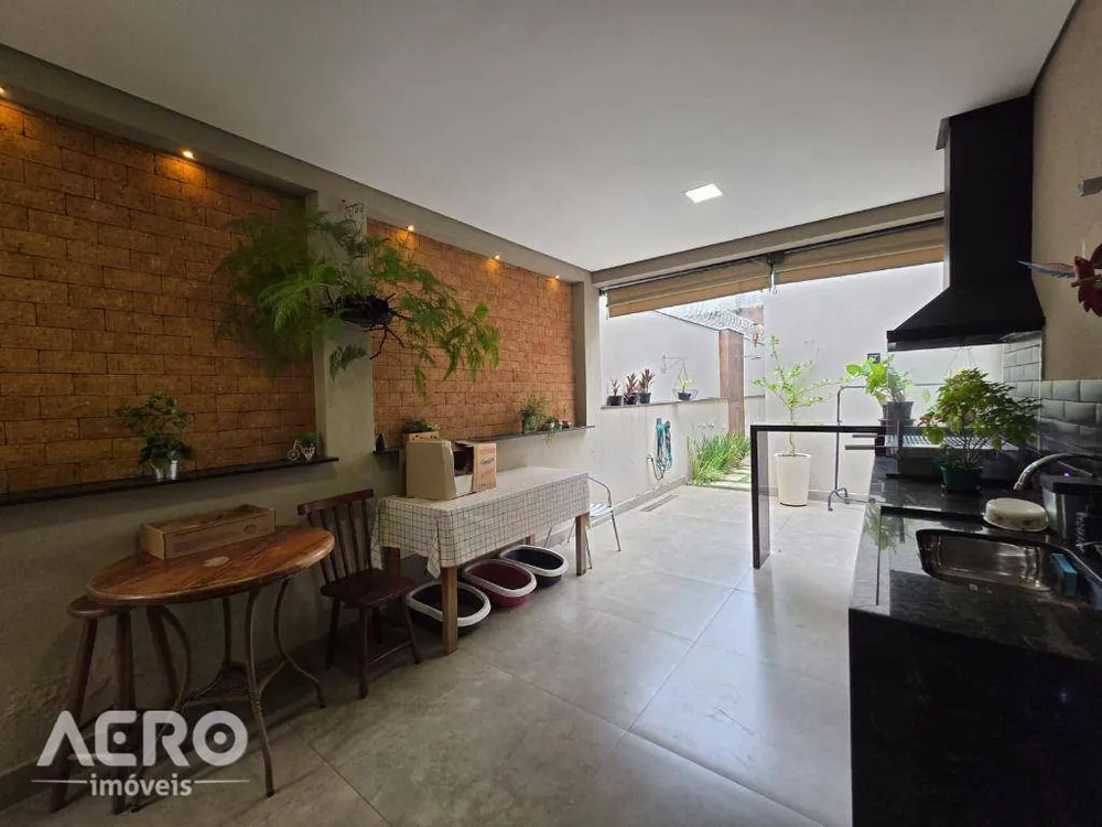 Casa, 3 quartos, 178 m² - Foto 2