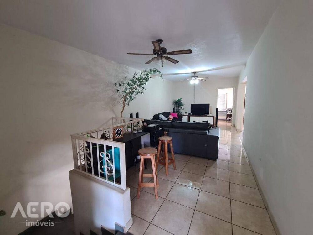 Casa, 3 quartos, 335 m² - Foto 9