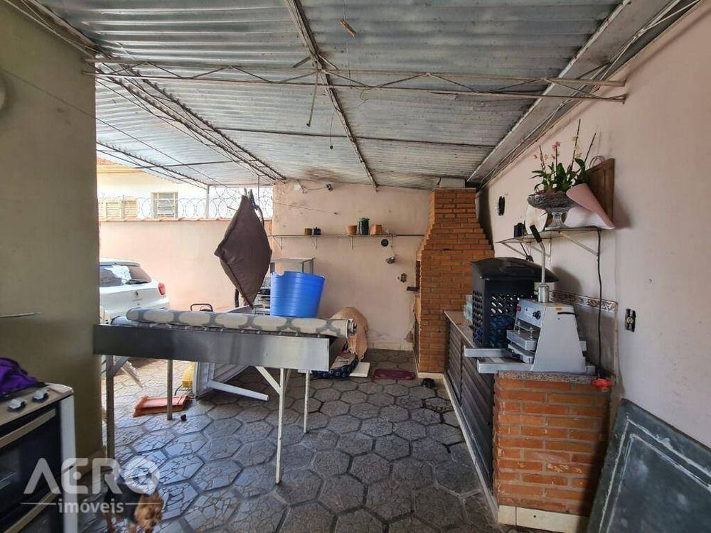 Casa, 3 quartos, 335 m² - Foto 2