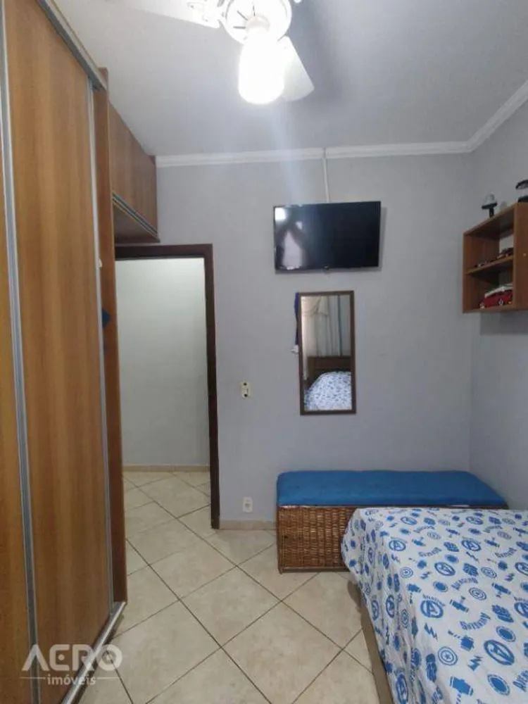 Casa, 3 quartos, 169 m² - Foto 4